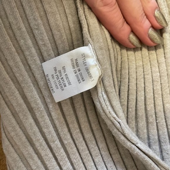 Modern Citizen Body-con Sweater Dress in Cream, Size M - Picture 4 of 7